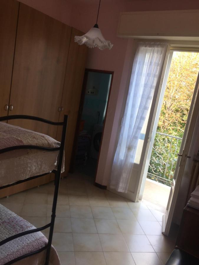 Apartamento La Casa Di Clara Rímini Exterior foto